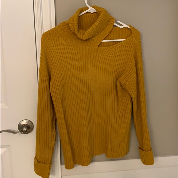 Vici Sweaters - Mustard yellow sweater